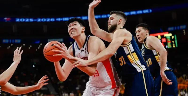 江南体育官网-徐昕收到NBA试训+夏联邀请，同时官宣入国家队短训营，如何决策？